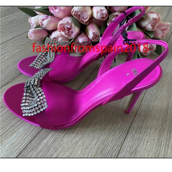 ZARA EMBELLISHED BOW HIGH HEELED SANDALS - Picture 2 of 2